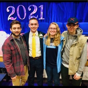 Meet your Posher, Isaac